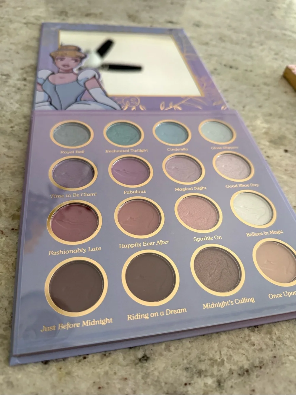 NEW Disney Princess Eyeshadow & Lip Balm Gift Set